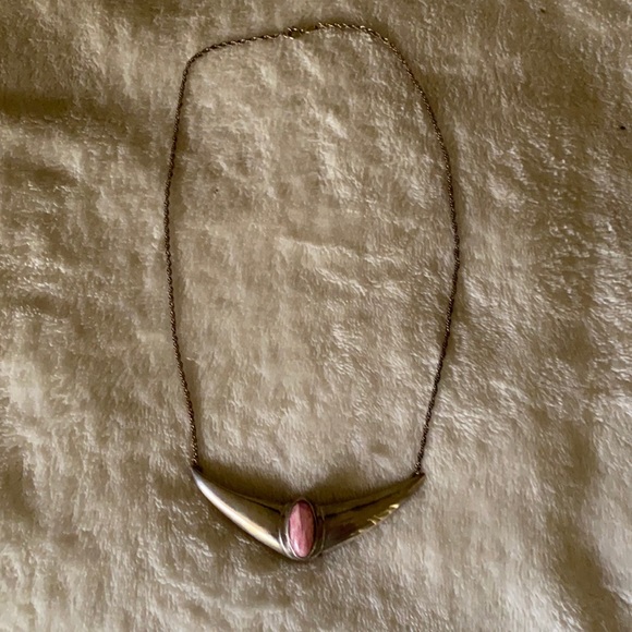 VINTAGE NEW/UNWORN SOUTHWESTERN STERLING SILVER BAR NECKLACE PENDANT PINK CORAL - Picture 5 of 7